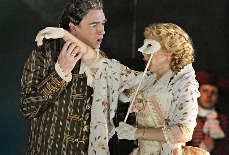John Fanning as Casanova and Naomi Isabel Ruiz as Barbara in the Minnesota Opera's production of "Casanova's Homecoming."
