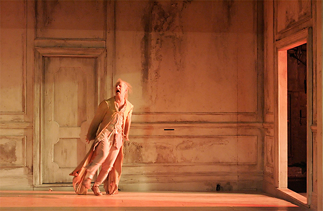 Theatre de la Jeune Lune’s production of “The Miser”